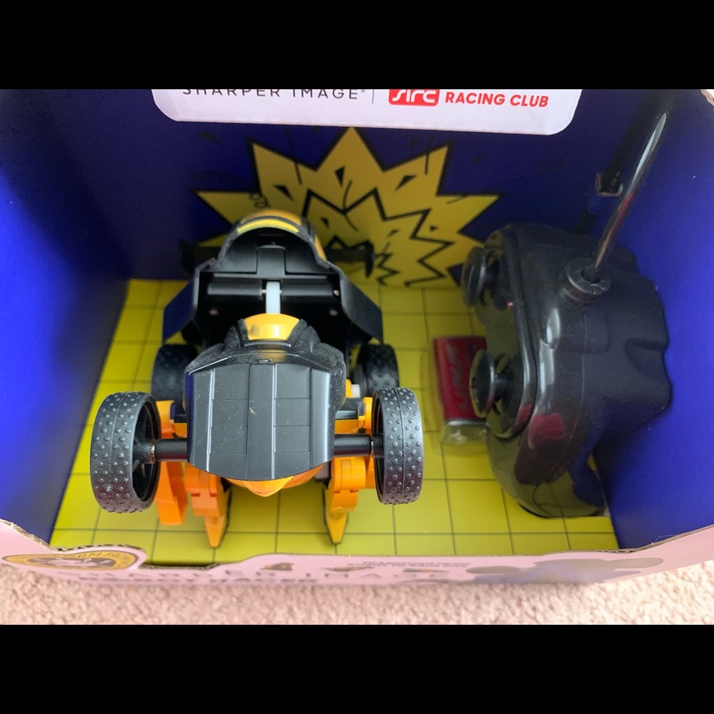 Wireless Remote Control Transforming Robot Racer - Picture 7 of 12
